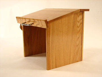 Picture of Table Top Red Oak Folding Lectern