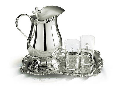 Picture of Water Glasses with Outlined Silver Cross