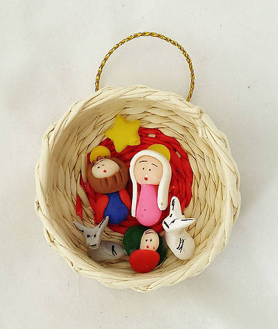 Picture of Mini Basket With Marzipan Nativity