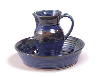 Picture of Footwashing Pitcher and Basin Earthenware Dark Blue
